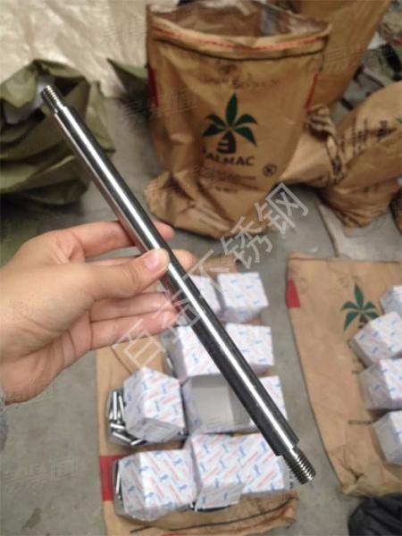 不鏽鋼非标雙頭螺栓