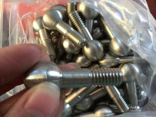 不锈钢球头螺栓