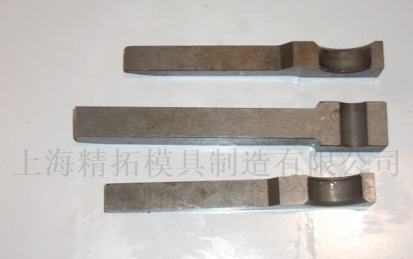运转夹